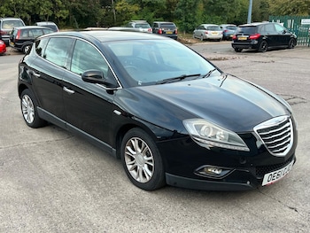 Used Chrysler Delta 2012 for sale - 76168070: Photo