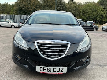 Used Chrysler Delta 2012 for sale - 76168070: Photo