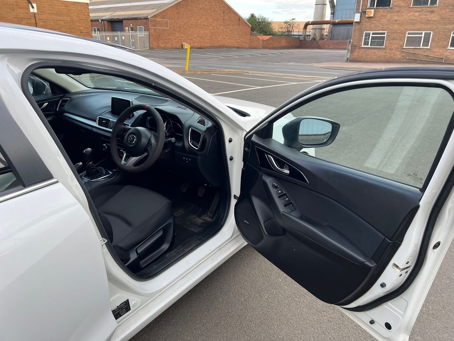 Used Mazda Mazda3 2014 for sale - 76413187: Photo 13