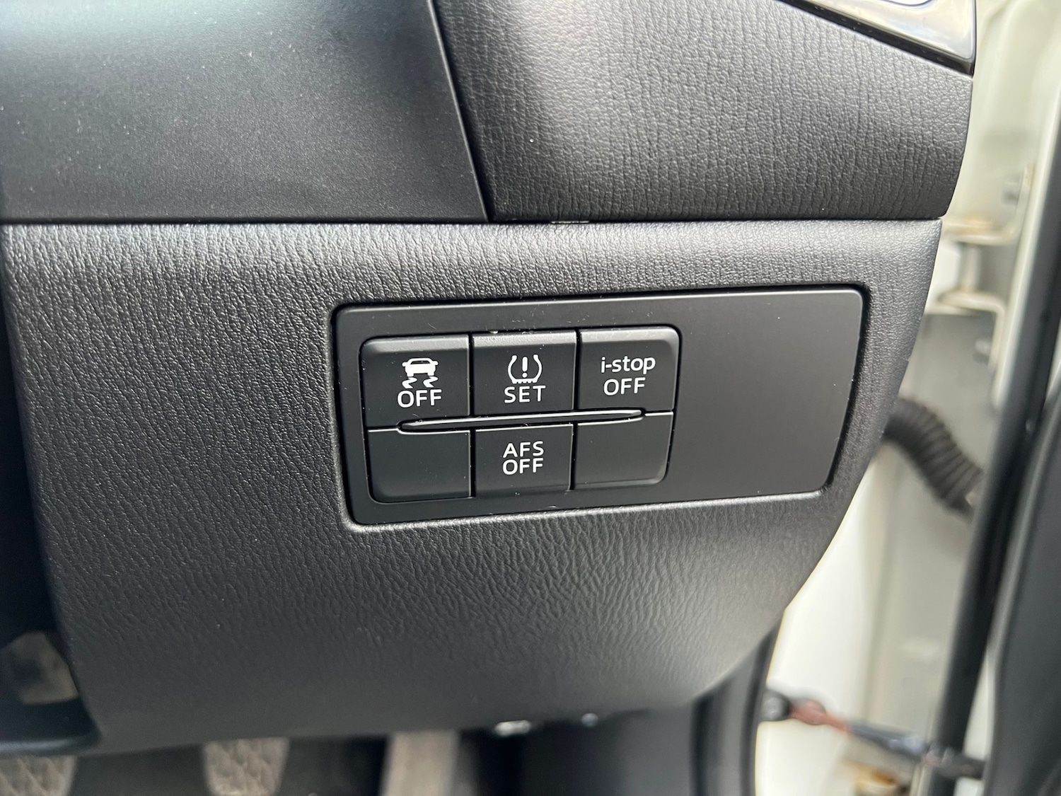 Used Mazda Mazda3 2014 for sale - 76413187: Photo 26