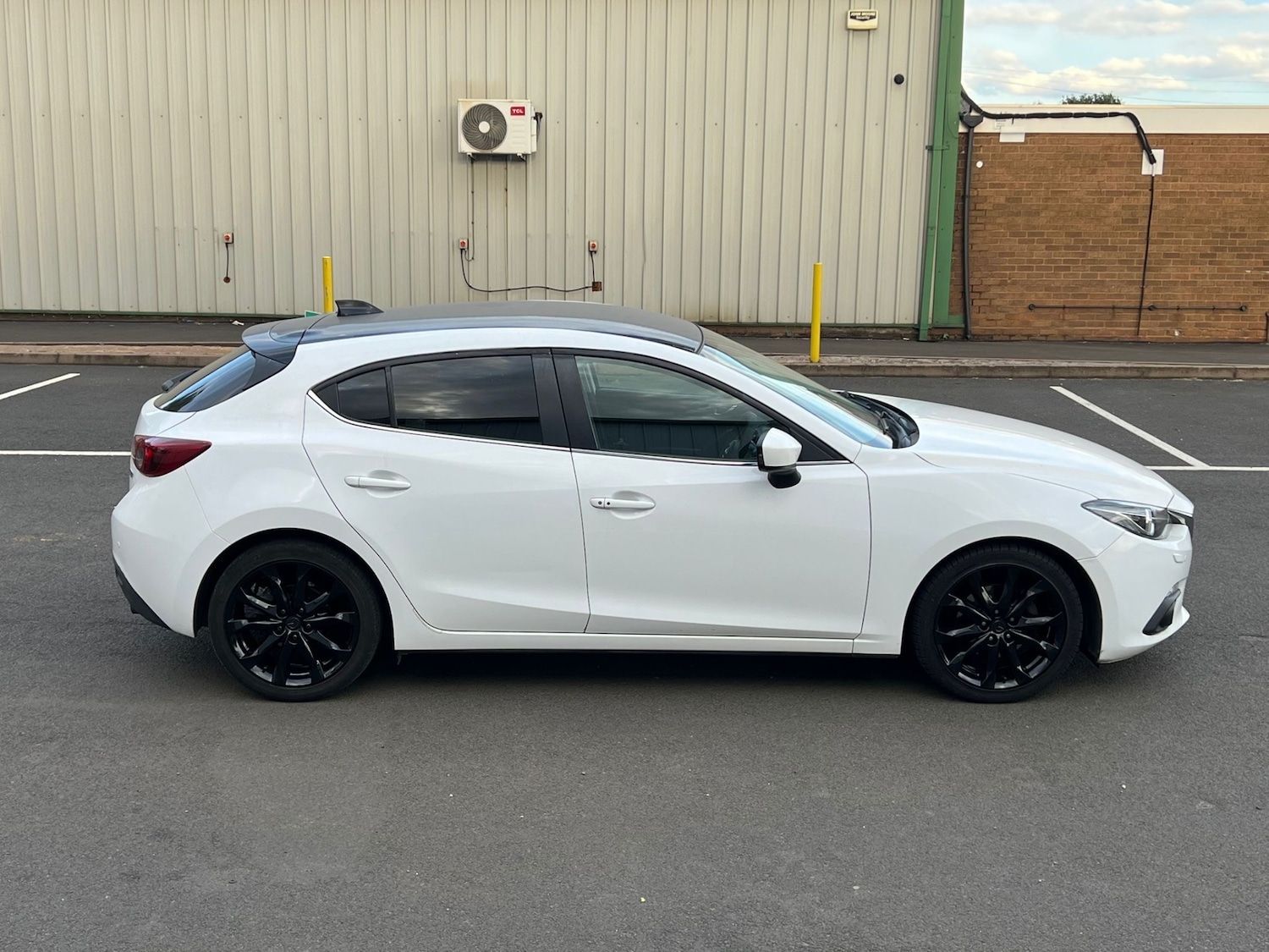 Used Mazda Mazda3 2014 for sale - 76413187: Photo 42