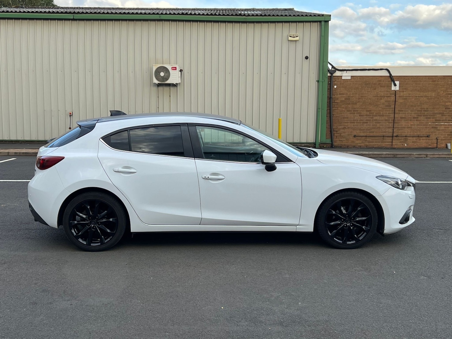 Used Mazda Mazda3 2014 for sale - 76413187: Photo 43