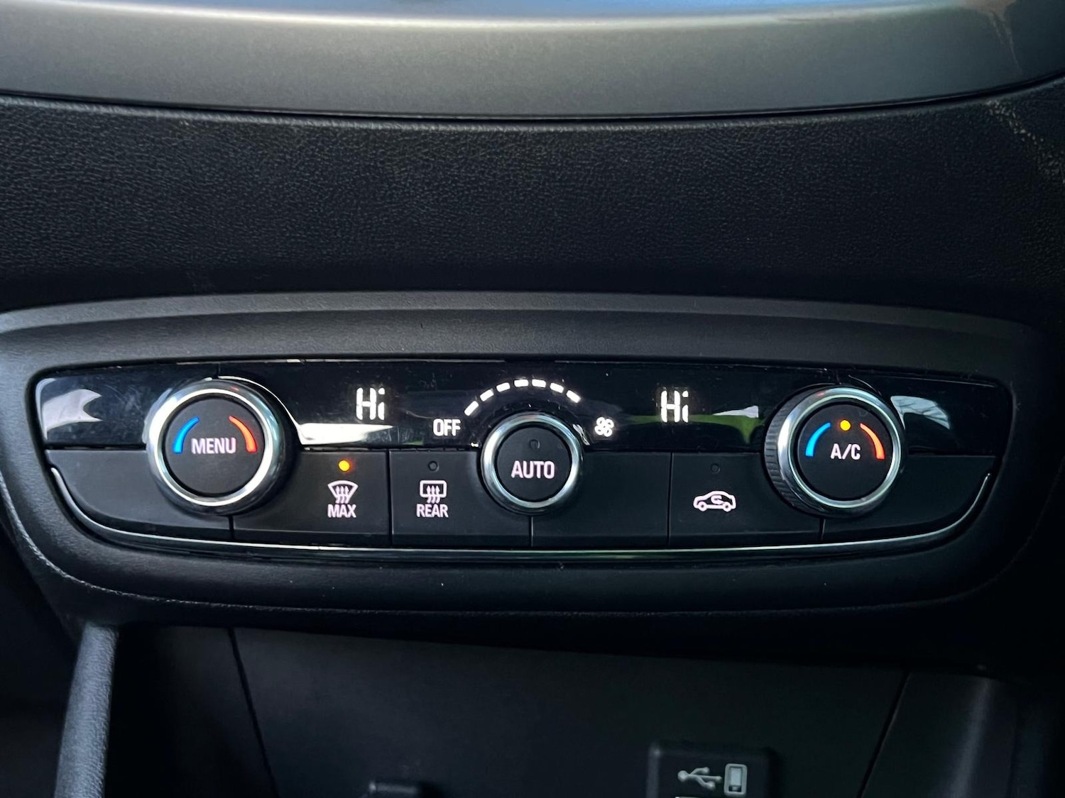 Used Vauxhall Crossland X 2018 for sale - 76573820: Photo 31