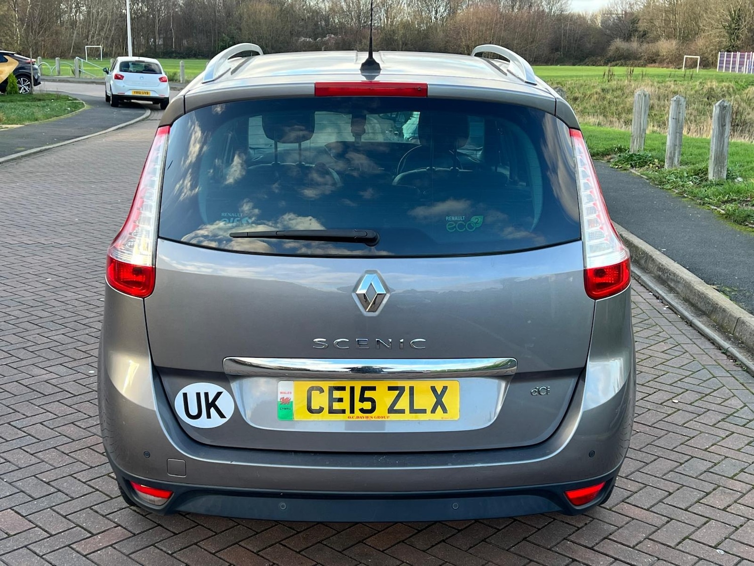 Used Renault Grand Scenic 2015 for sale - 77050303: Photo 11