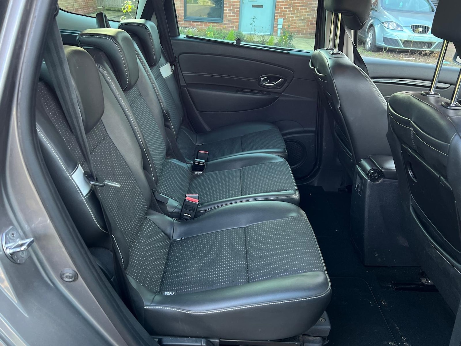 Used Renault Grand Scenic 2015 for sale - 77050303: Photo 19