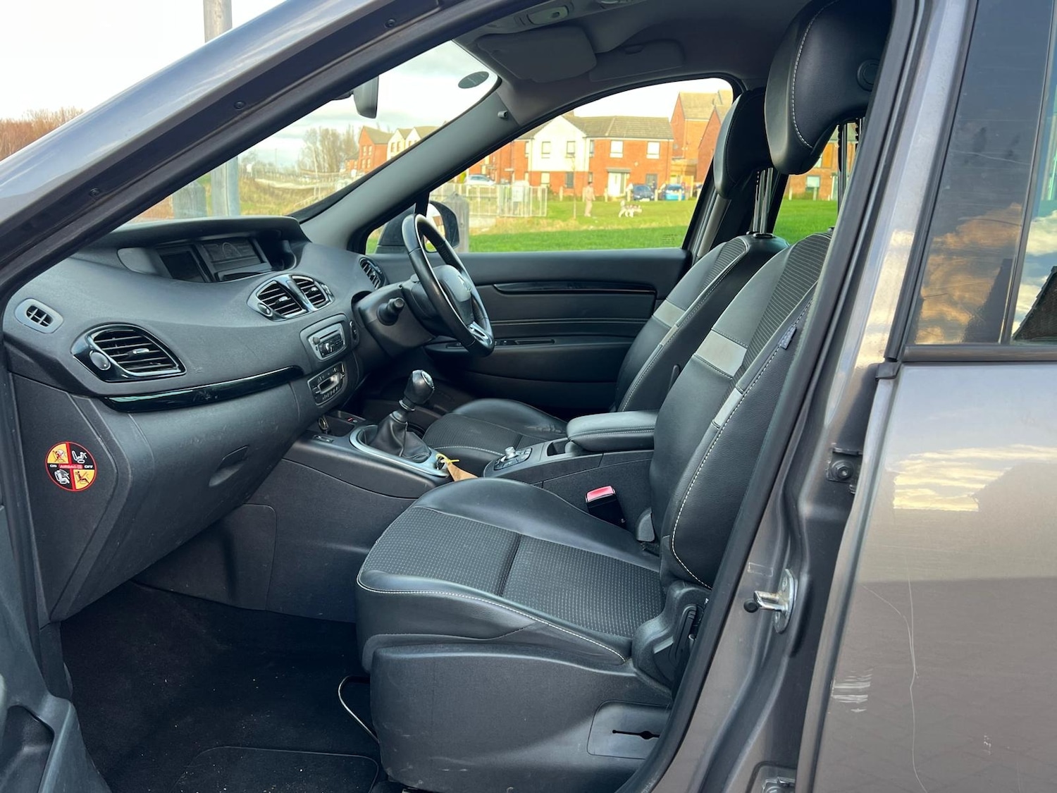 Used Renault Grand Scenic 2015 for sale - 77050303: Photo 23