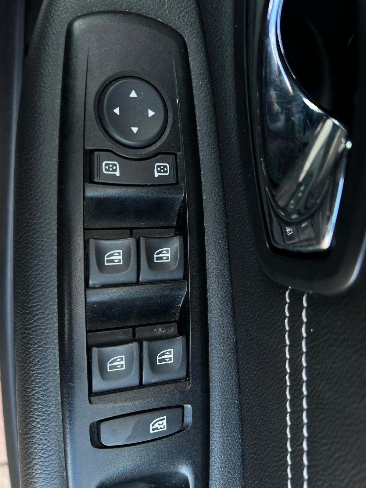 Used Renault Grand Scenic 2015 for sale - 77050303: Photo 26