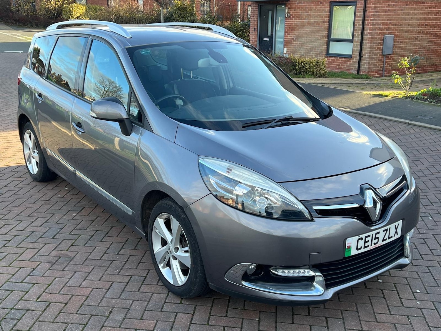 Used Renault Grand Scenic 2015 for sale - 77050303: Photo 7