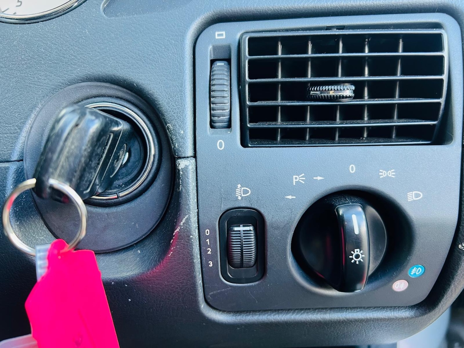 Used Mercedes-Benz SLK 2003 for sale - 77551516: Photo 34