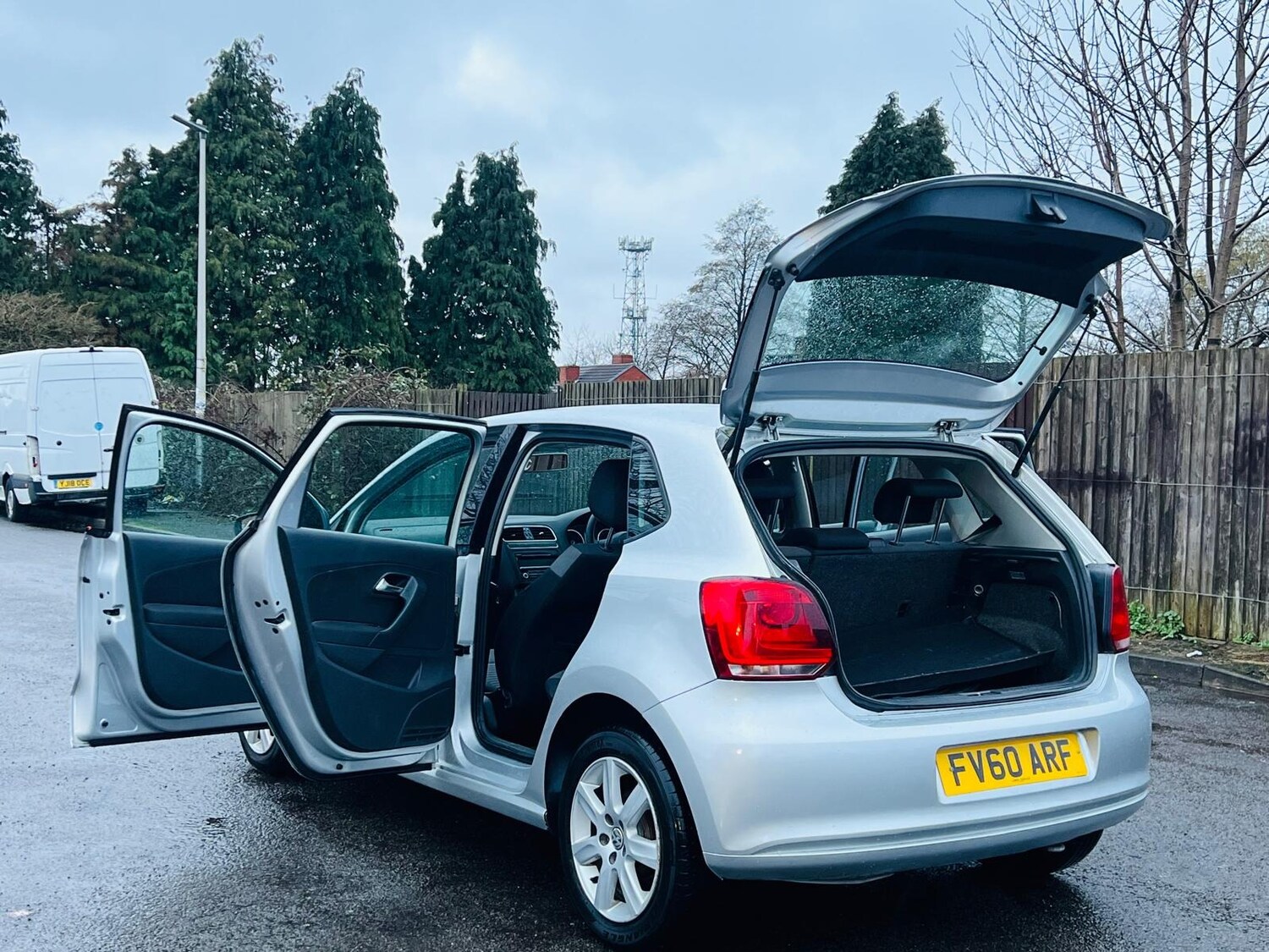 Used Volkswagen Polo 2010 for sale - 77549263: Photo 20