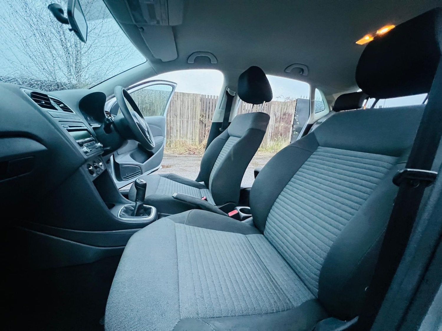 Used Volkswagen Polo 2010 for sale - 77549263: Photo 29