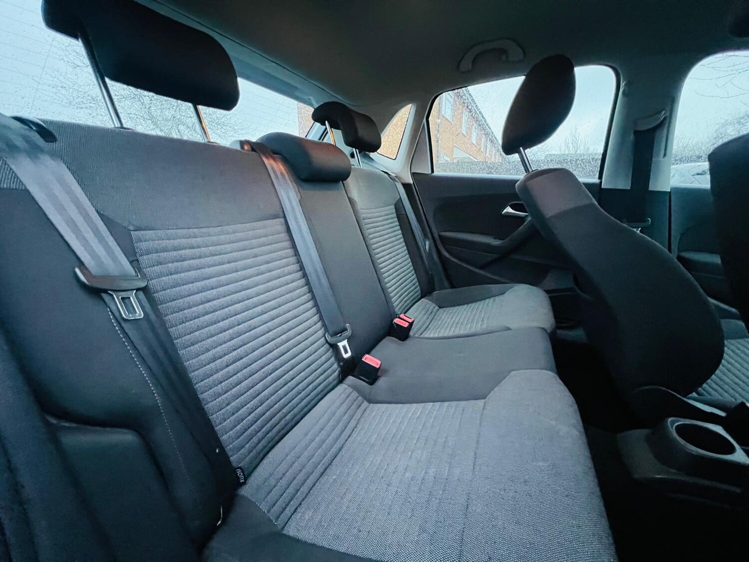 Used Volkswagen Polo 2010 for sale - 77549263: Photo 32