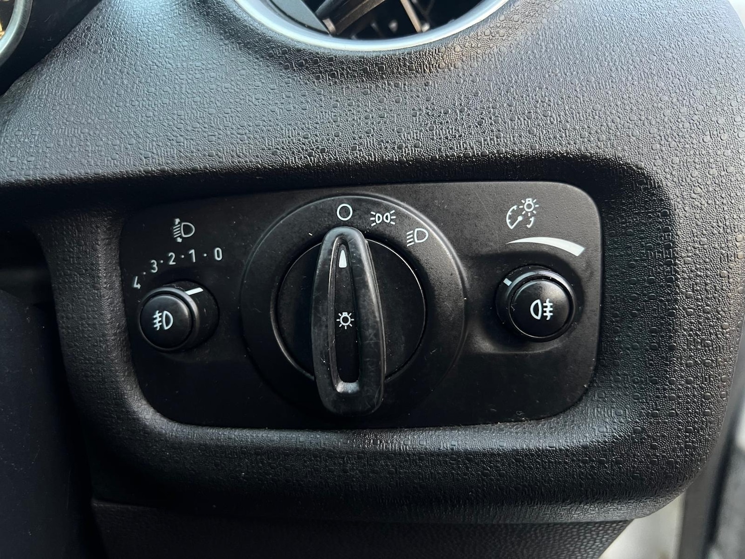 Used Ford Fiesta 2014 for sale - 77157245: Photo 29