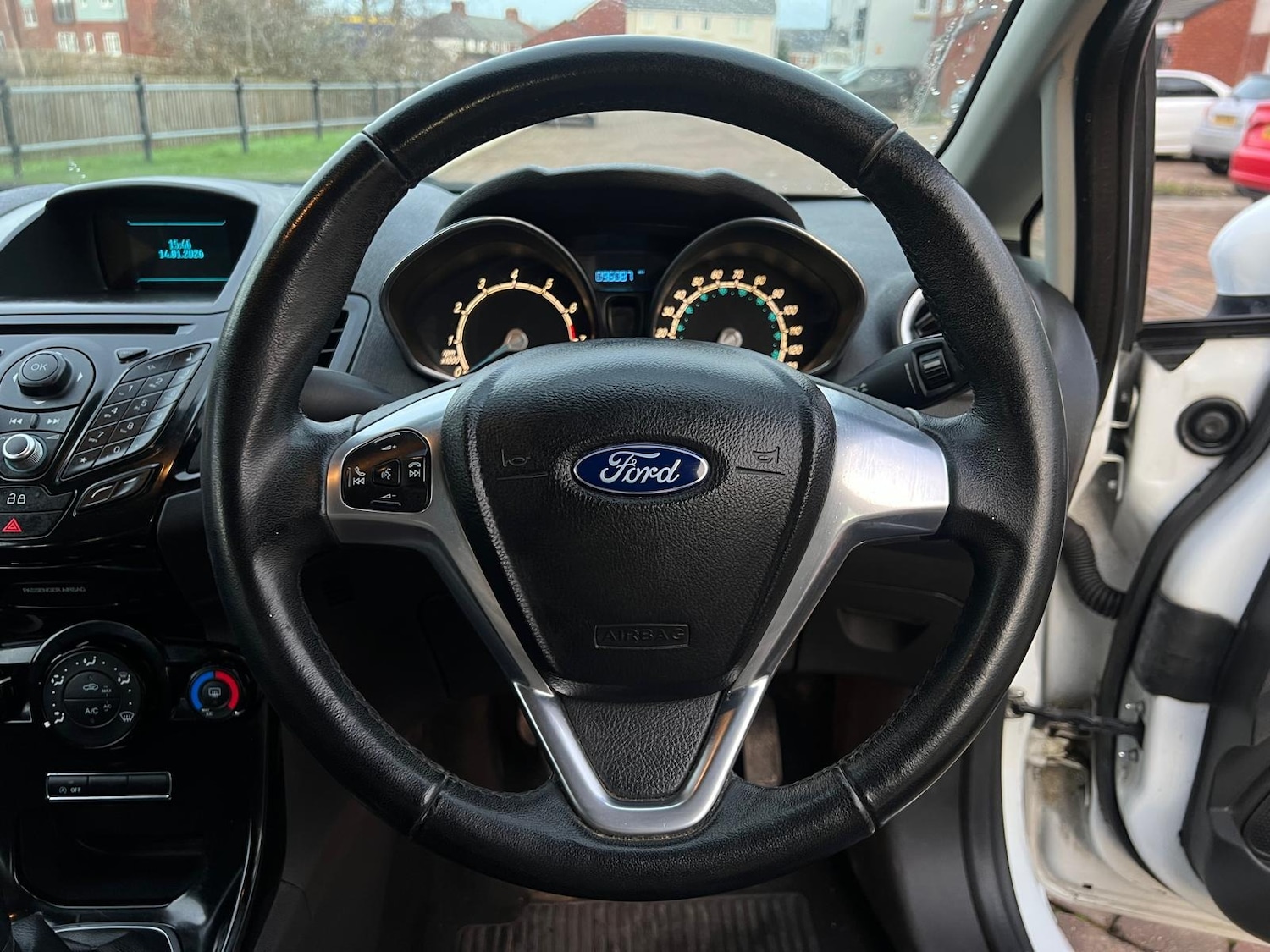 Used Ford Fiesta 2014 for sale - 77157245: Photo 32