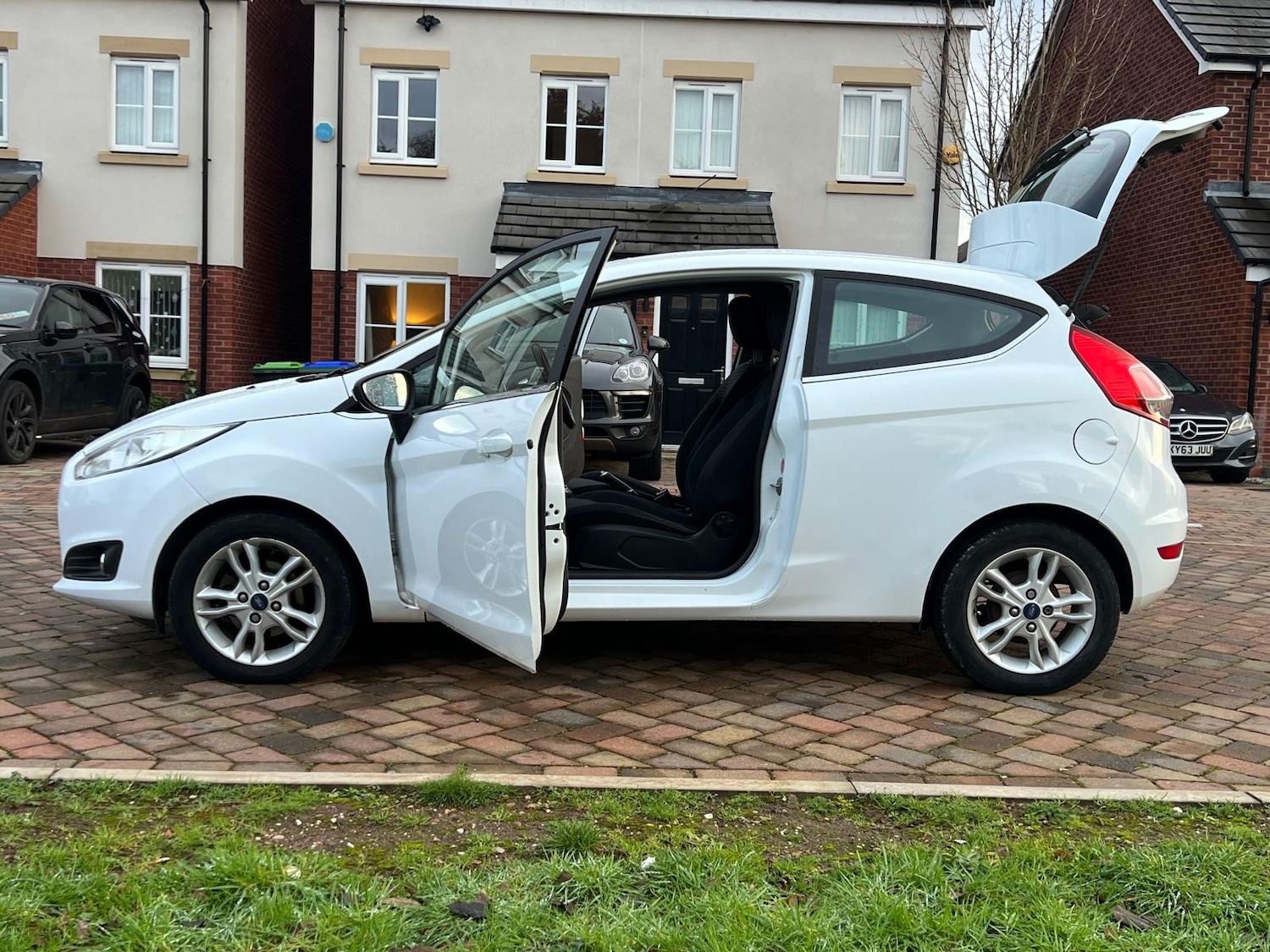 Used Ford Fiesta 2014 for sale - 77157245: Photo 47