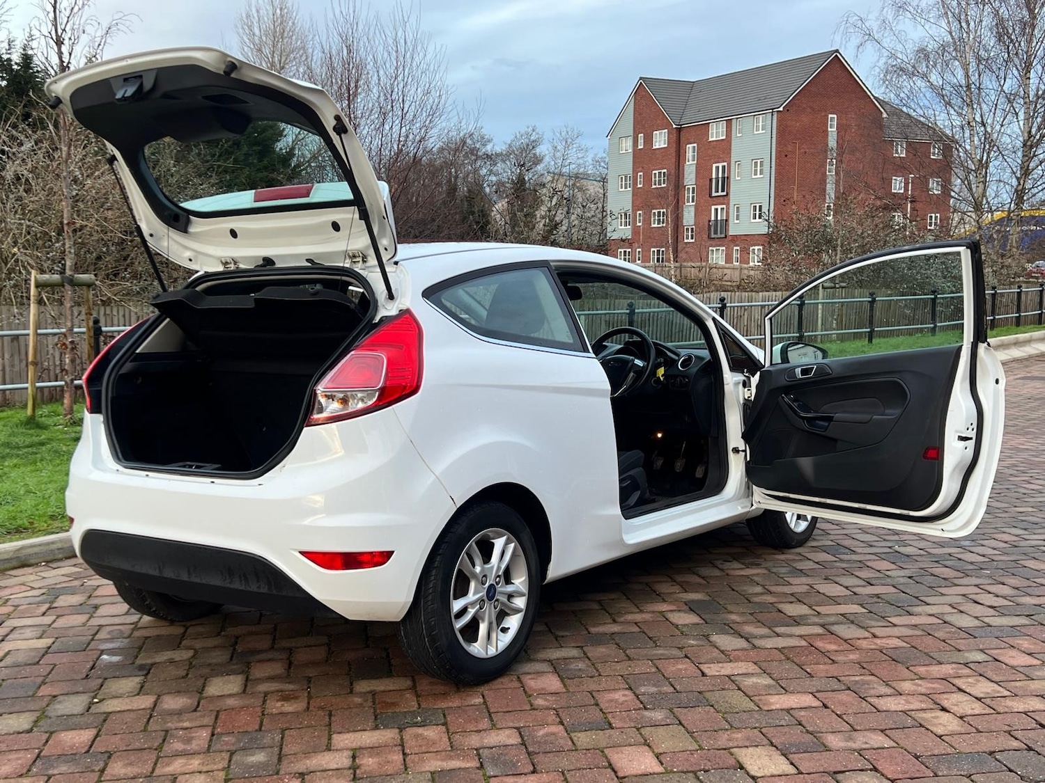 Used Ford Fiesta 2014 for sale - 77157245: Photo 52