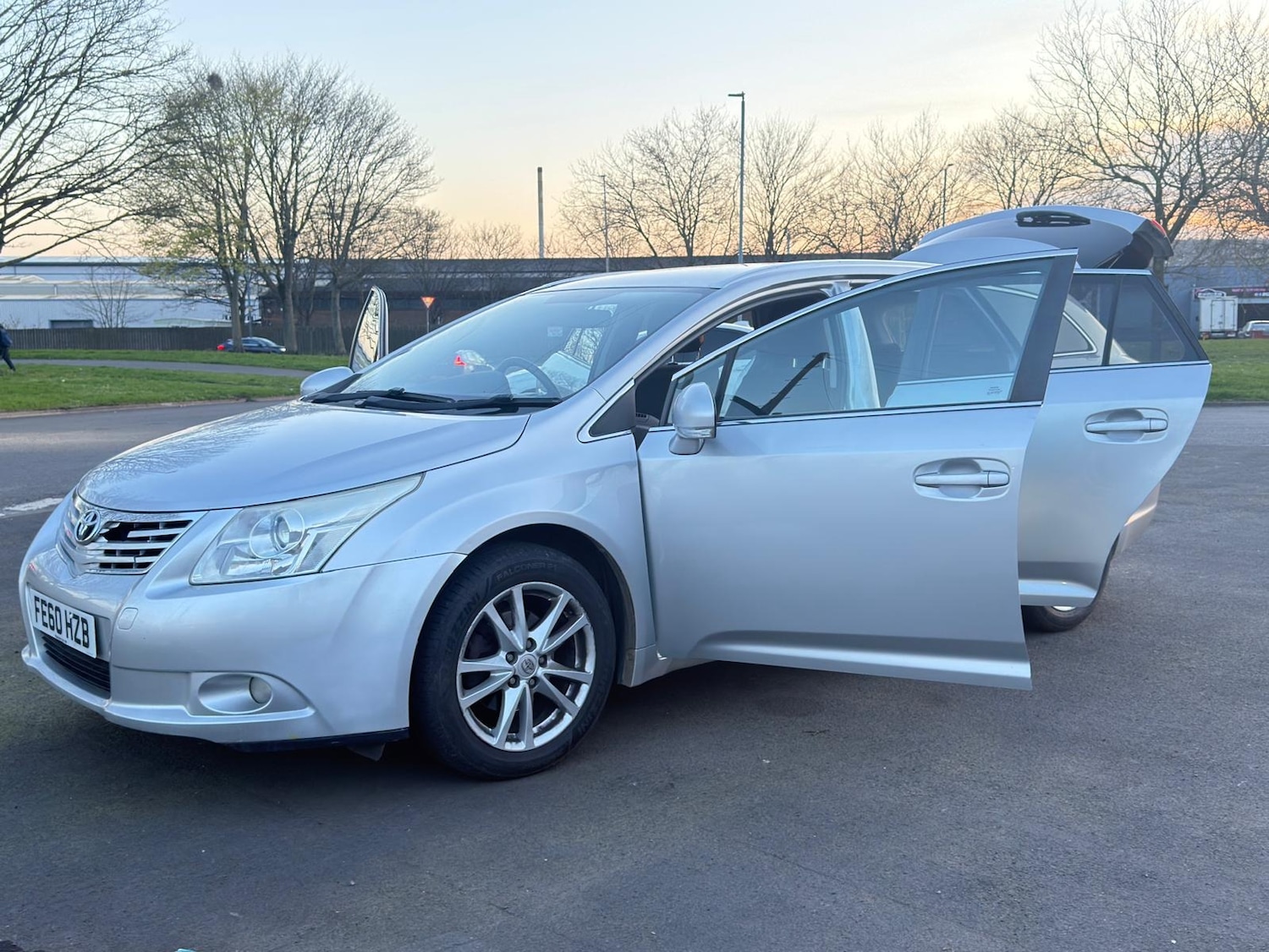 Used Toyota Avensis 2010 for sale - 77941614: Photo 17