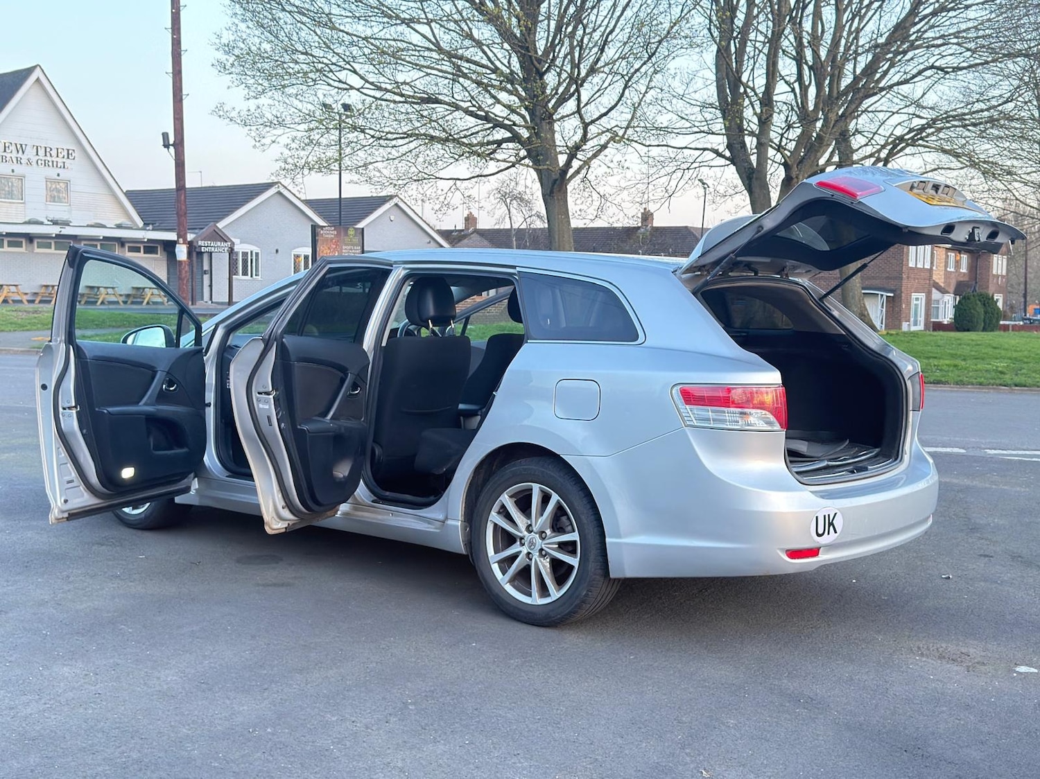 Used Toyota Avensis 2010 for sale - 77941614: Photo 22