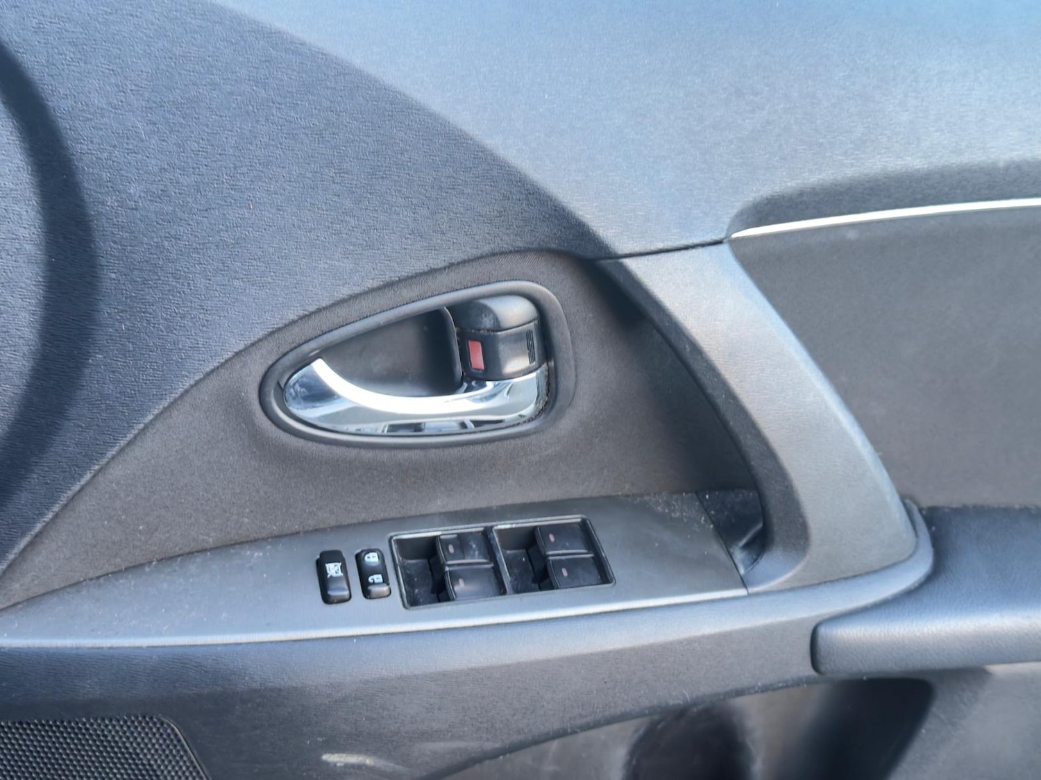 Used Toyota Avensis 2010 for sale - 77941614: Photo 39