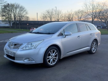Used Toyota Avensis 2010 for sale - 77941614: Photo