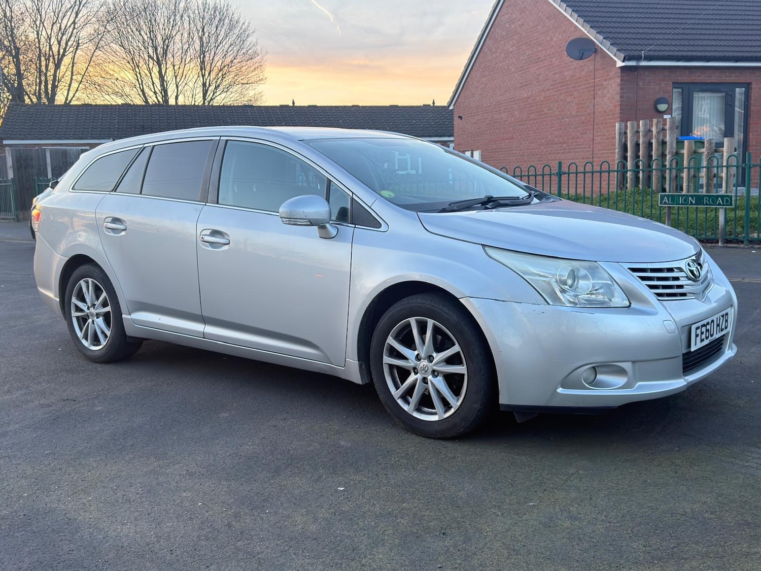 Used Toyota Avensis 2010 for sale - 77941614: Photo 5