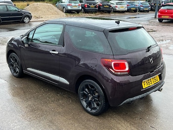 DS Automobiles - DS 3