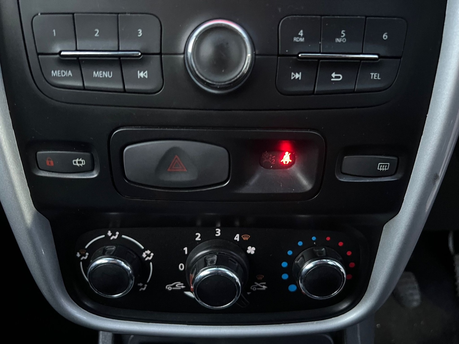 Used Dacia Duster 2013 for sale - 76165407: Photo 26