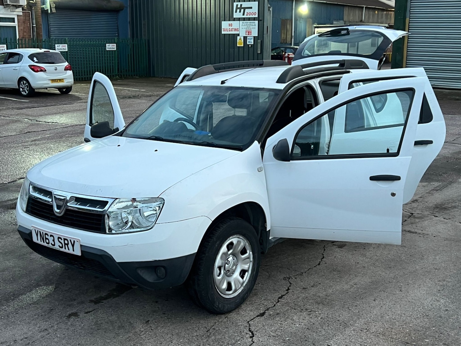 Used Dacia Duster 2013 for sale - 76165407: Photo 27