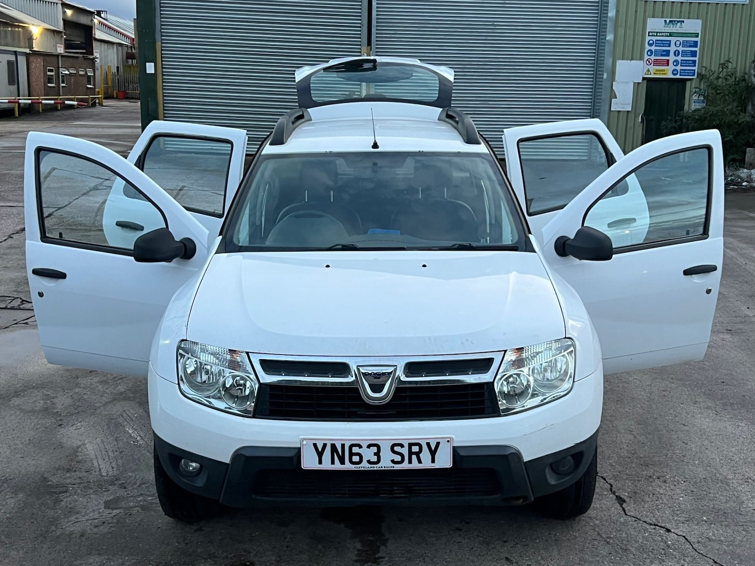 Used Dacia Duster 2013 for sale - 76165407: Photo 32