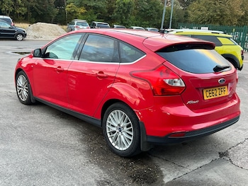 2012 (62) - 1.0 125 EcoBoost Zetec 5dr