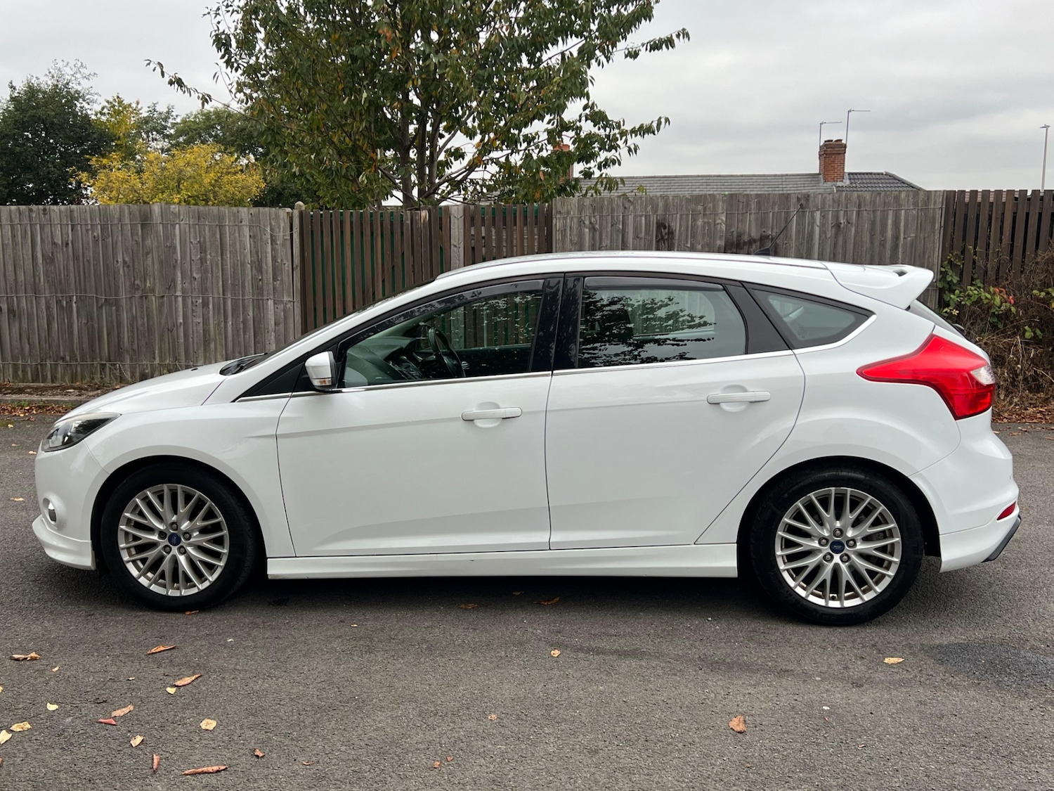 Used Ford Focus 2012 for sale - 76370035: Photo 14