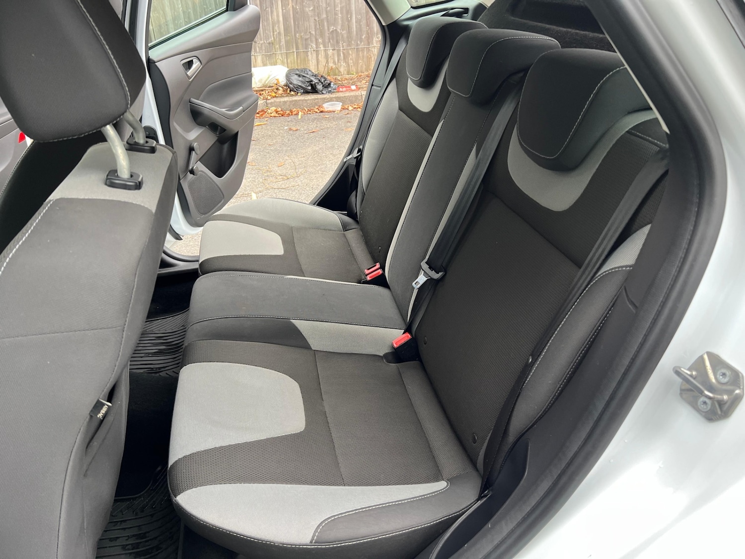 Used Ford Focus 2012 for sale - 76370035: Photo 24