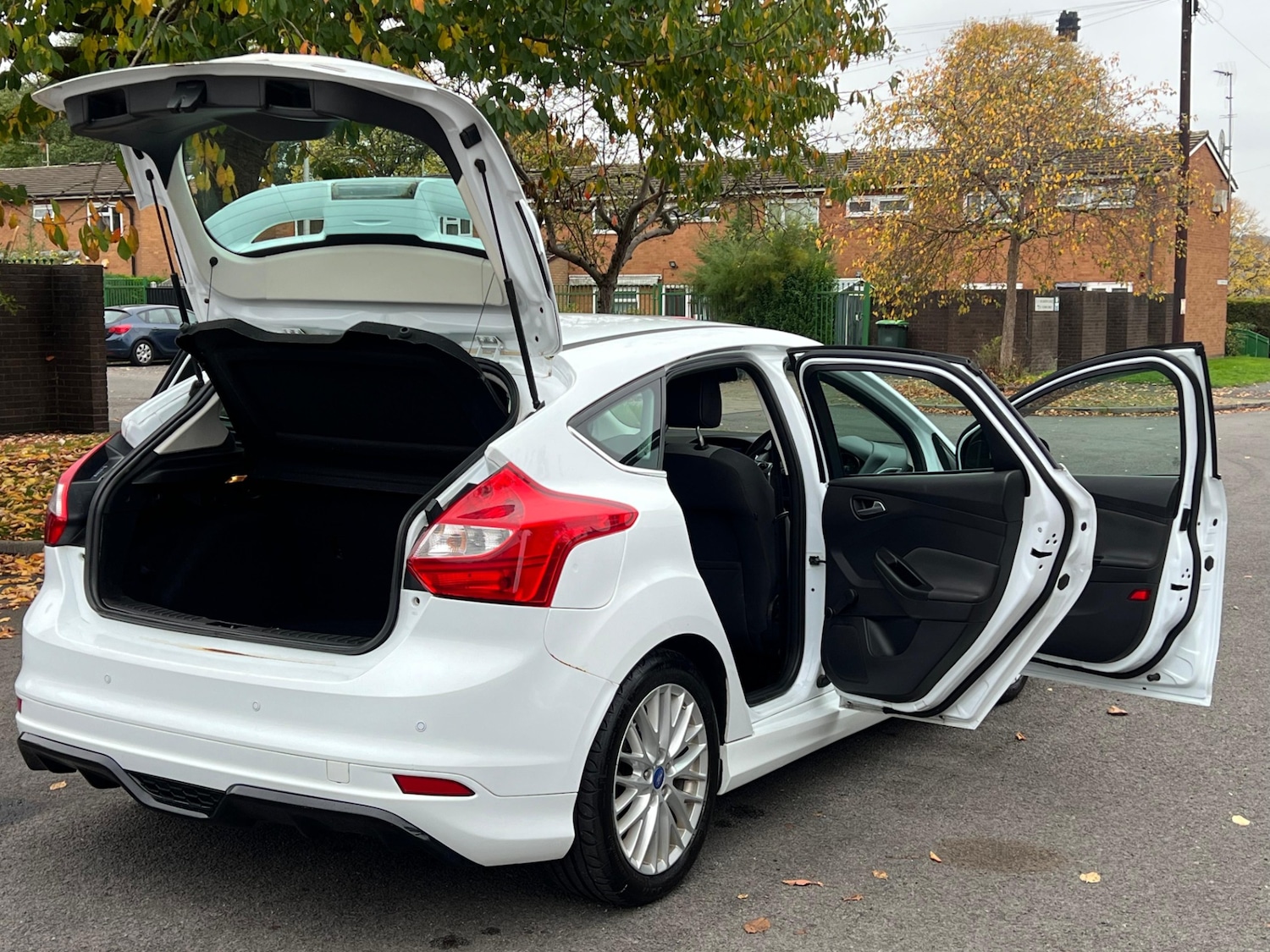 Used Ford Focus 2012 for sale - 76370035: Photo 32