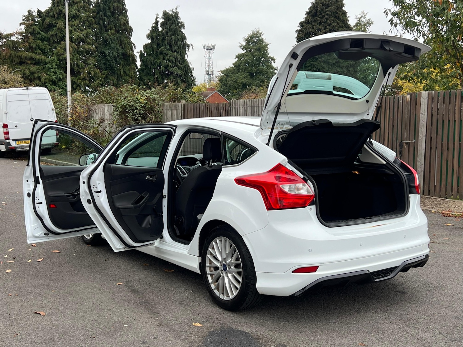 Used Ford Focus 2012 for sale - 76370035: Photo 33