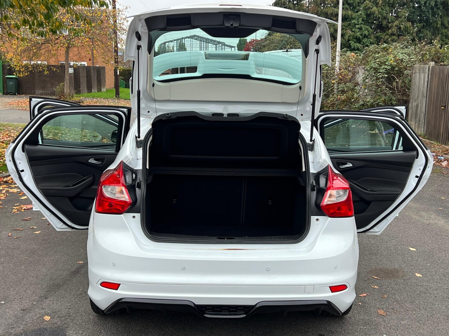 Used Ford Focus 2012 for sale - 76370035: Photo 35