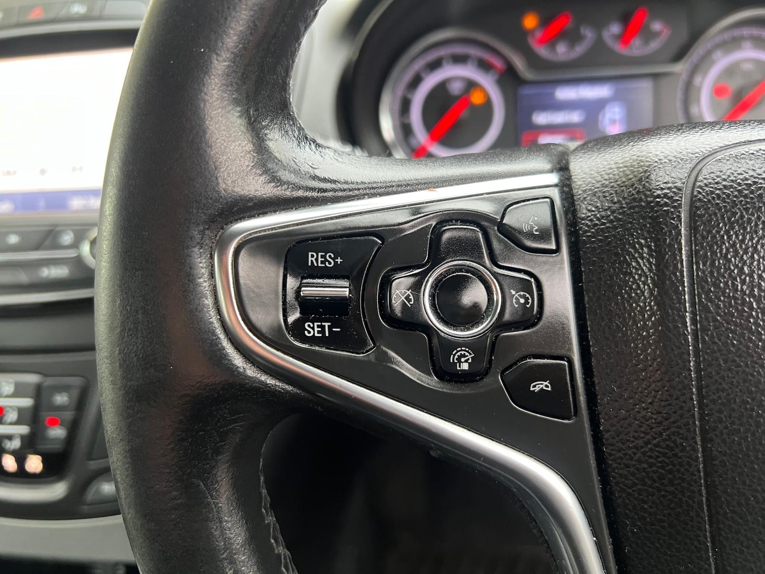 Used Vauxhall Insignia 2018 for sale - 76369487: Photo 25