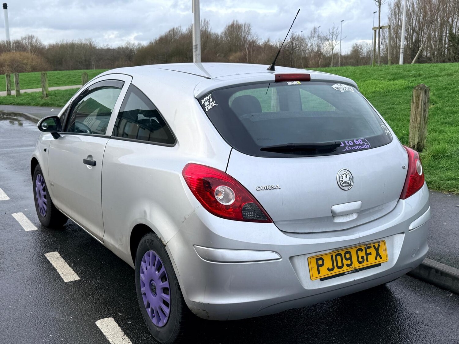 Used Vauxhall Corsa 2009 for sale - 77511566: Photo 10