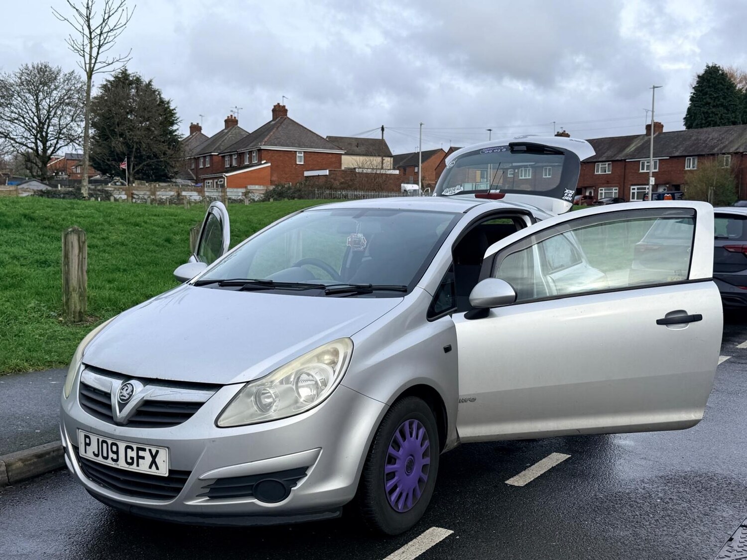 Used Vauxhall Corsa 2009 for sale - 77511566: Photo 17