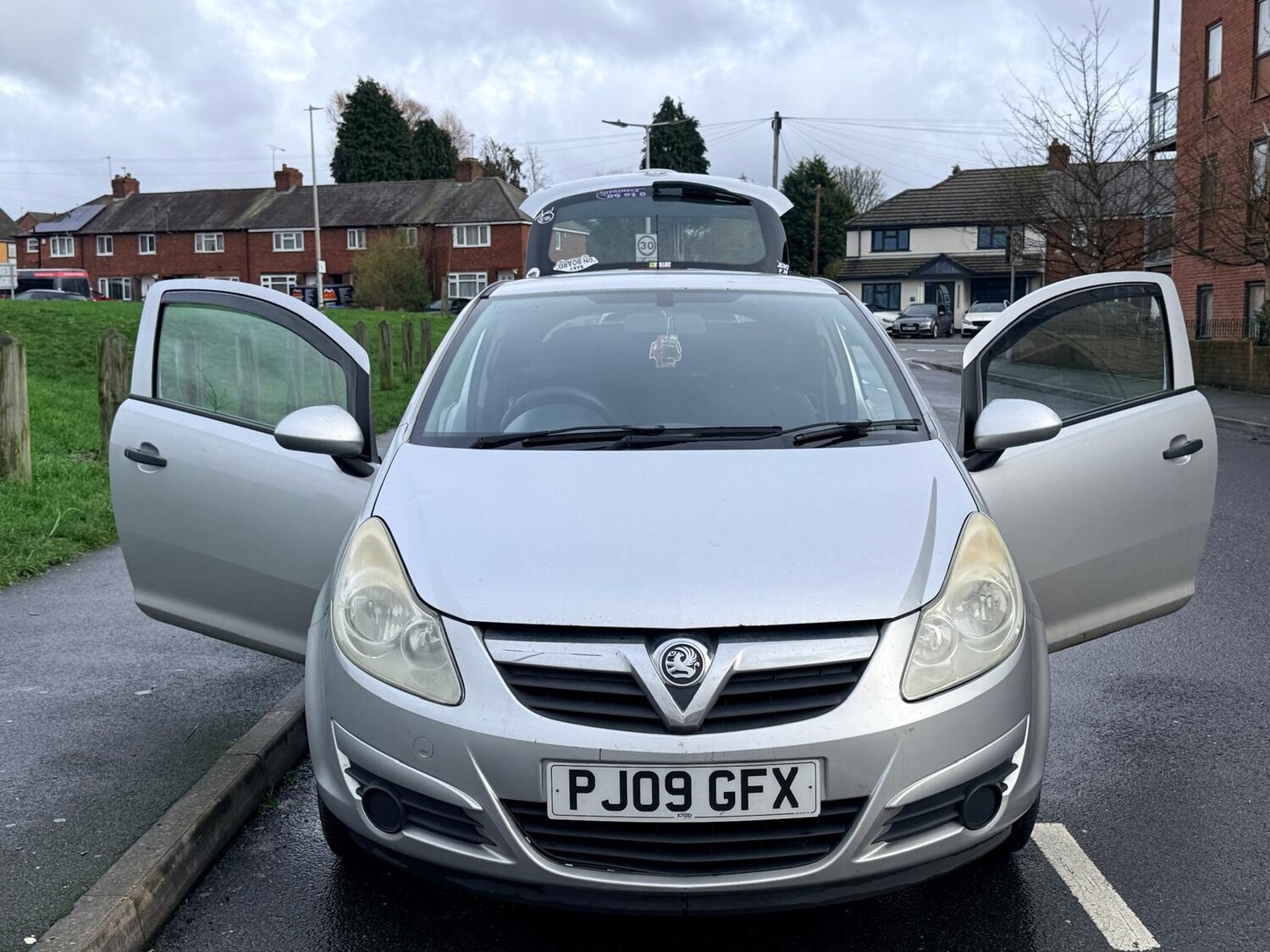Used Vauxhall Corsa 2009 for sale - 77511566: Photo 19