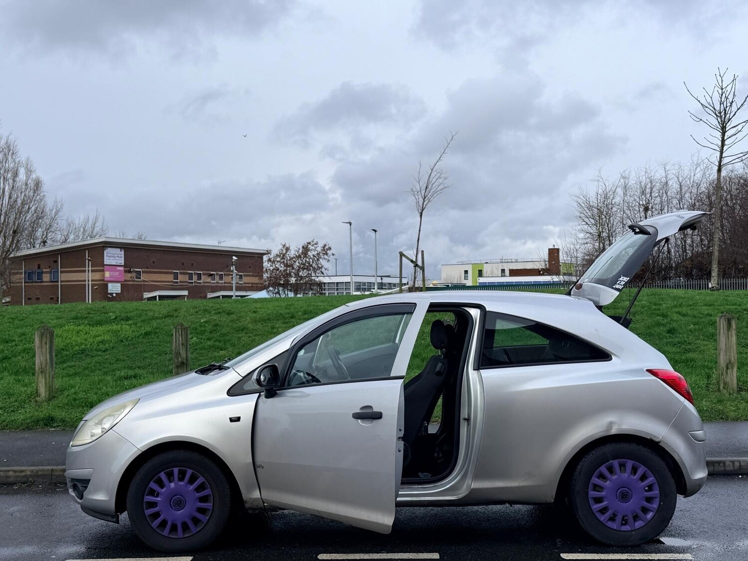 Used Vauxhall Corsa 2009 for sale - 77511566: Photo 22