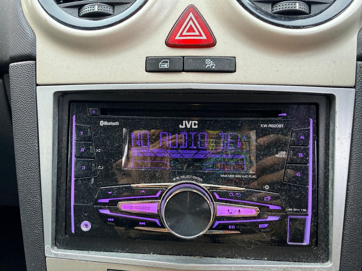 Used Vauxhall Corsa 2009 for sale - 77511566: Photo 38