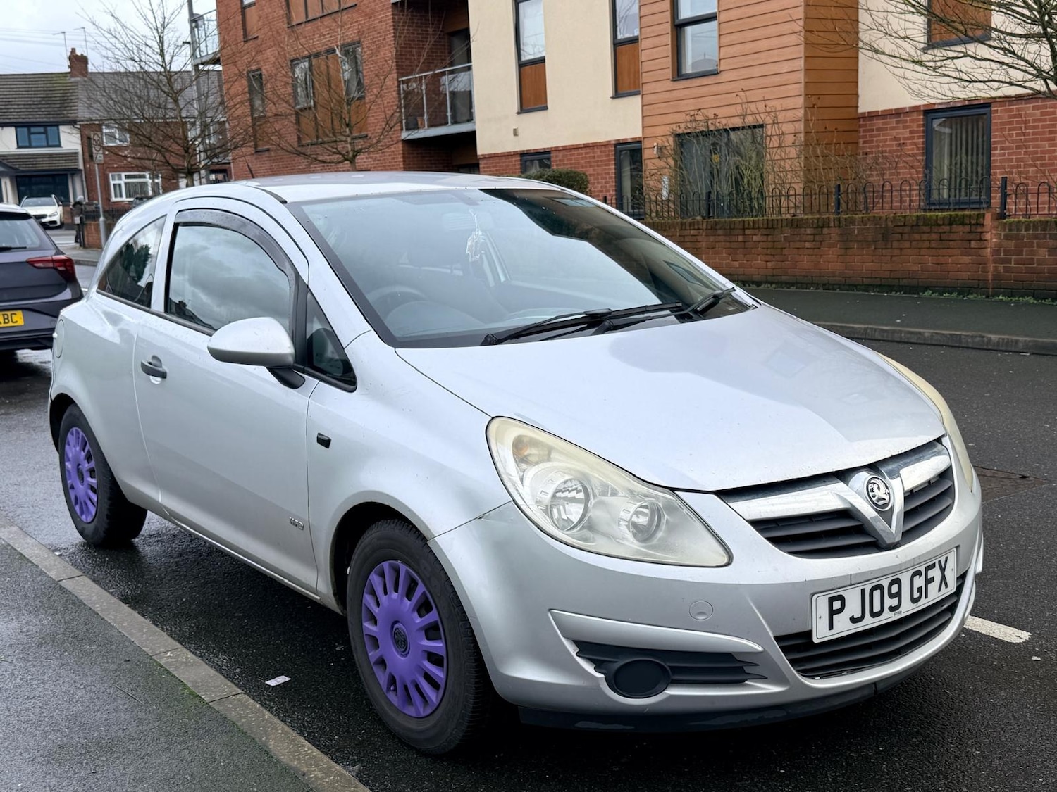 Used Vauxhall Corsa 2009 for sale - 77511566: Photo 4