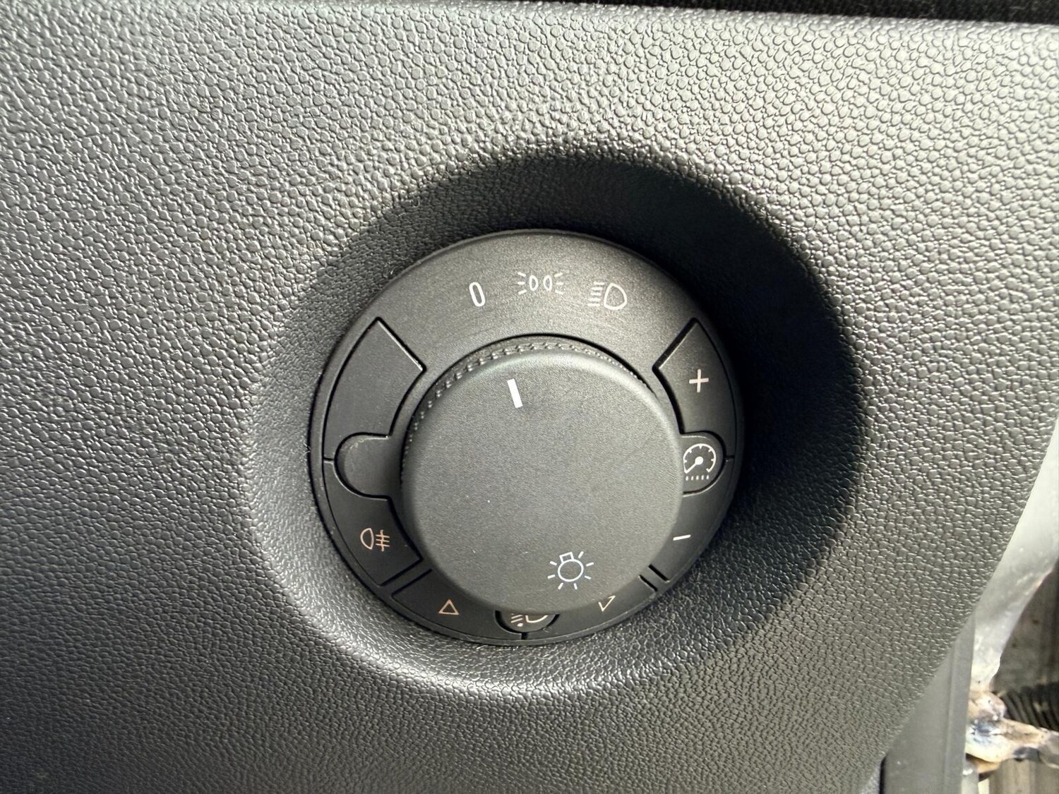 Used Vauxhall Corsa 2009 for sale - 77511566: Photo 42