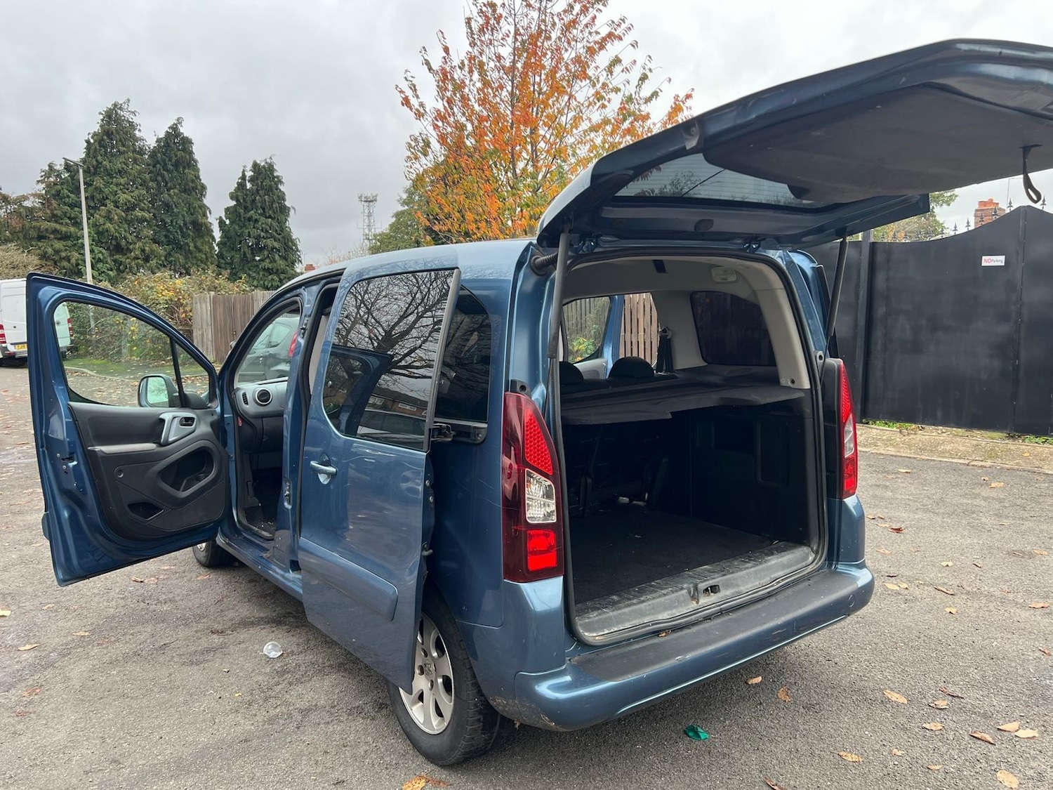 Used Peugeot Partner Tepee 2012 for sale - 76528645: Photo 20