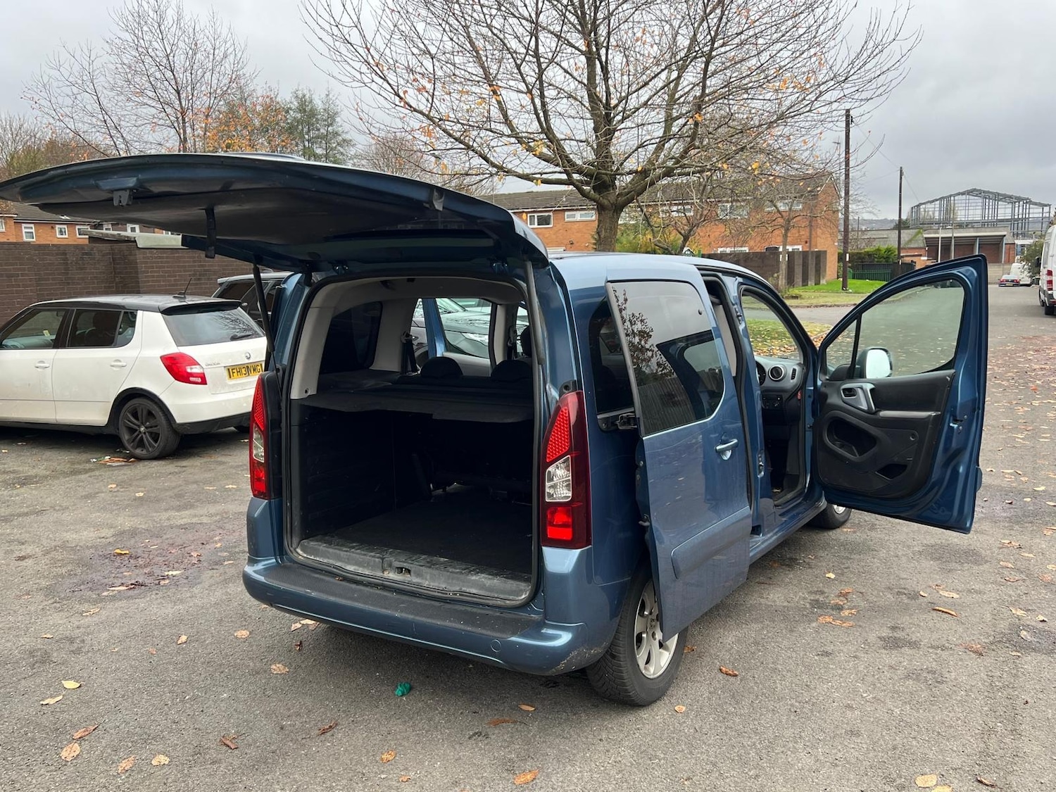 Used Peugeot Partner Tepee 2012 for sale - 76528645: Photo 28