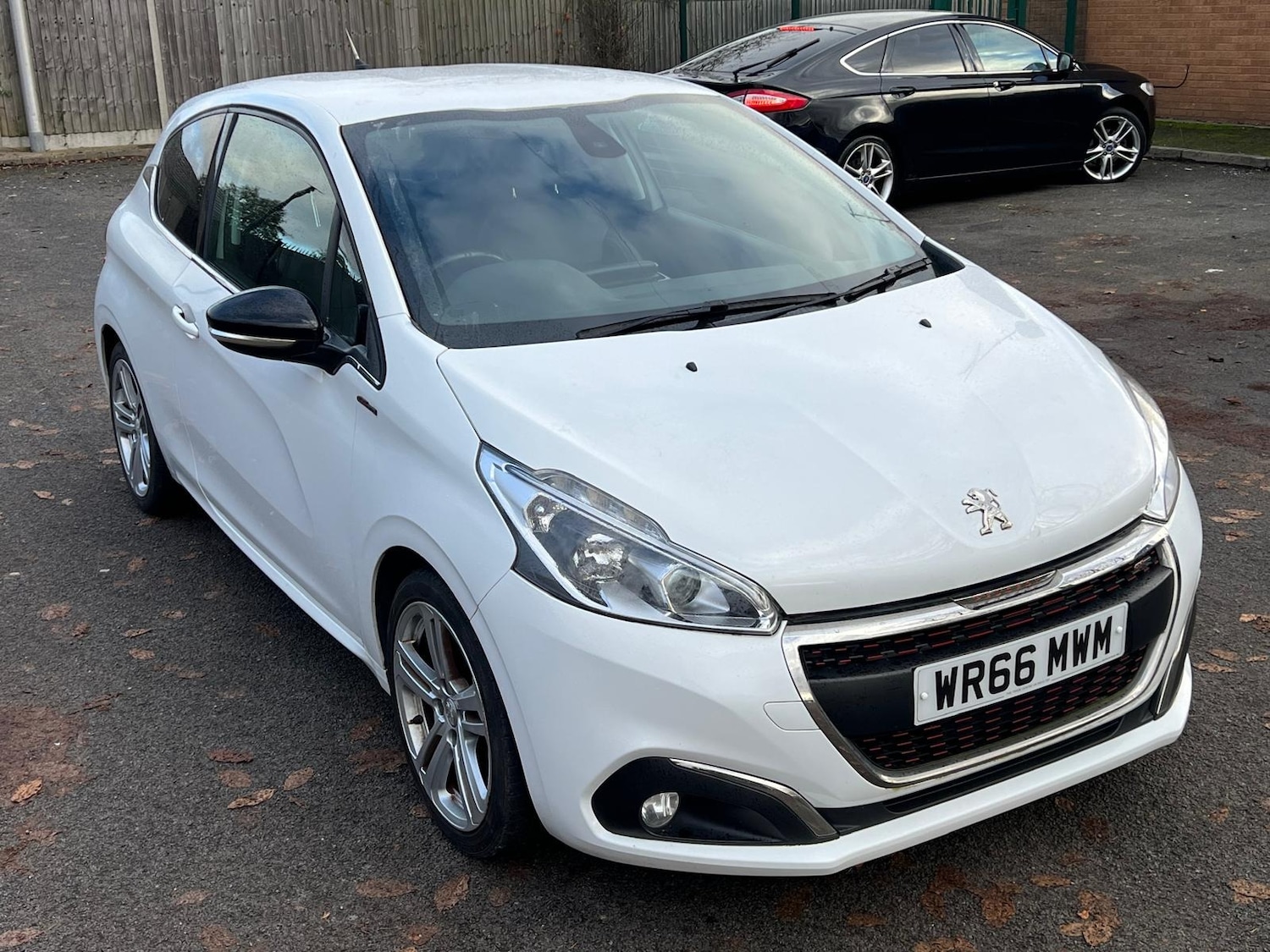 Used Peugeot 208 2016 for sale - 76574220: Photo 1