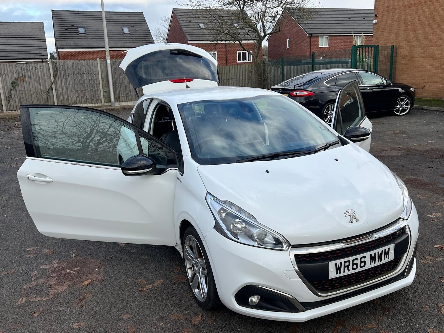 Used Peugeot 208 2016 for sale - 76574220: Photo 12
