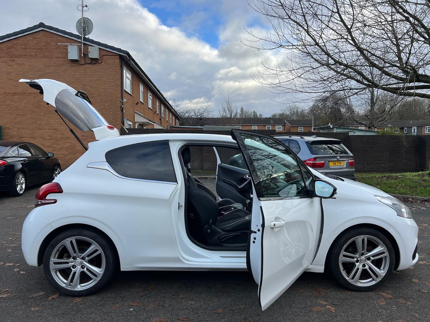 Used Peugeot 208 2016 for sale - 76574220: Photo 23