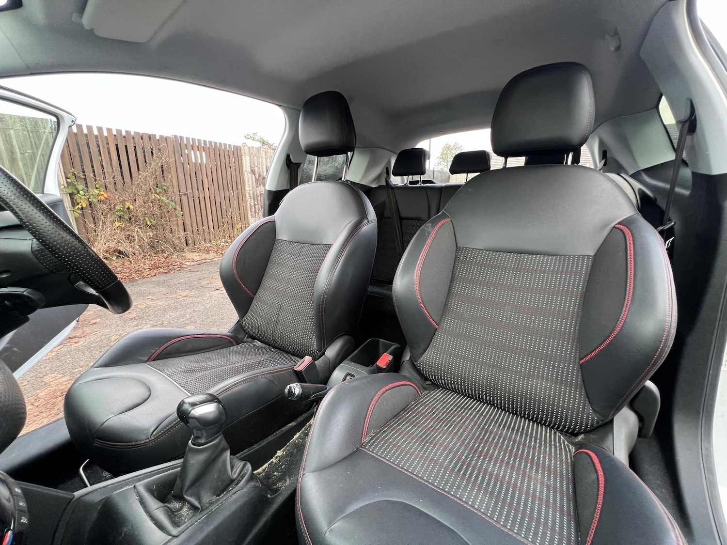 Used Peugeot 208 2016 for sale - 76574220: Photo 28