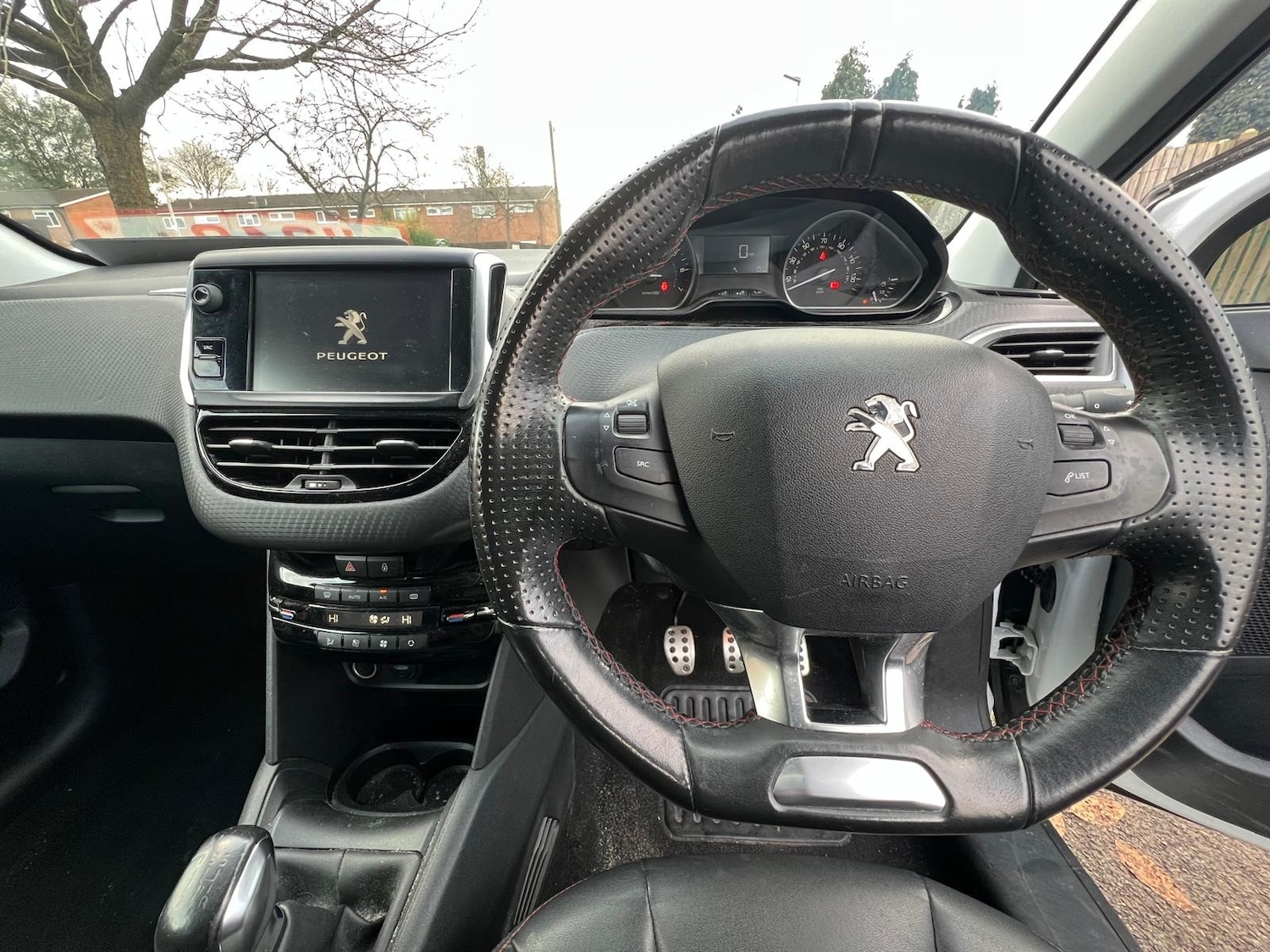 Used Peugeot 208 2016 for sale - 76574220: Photo 31